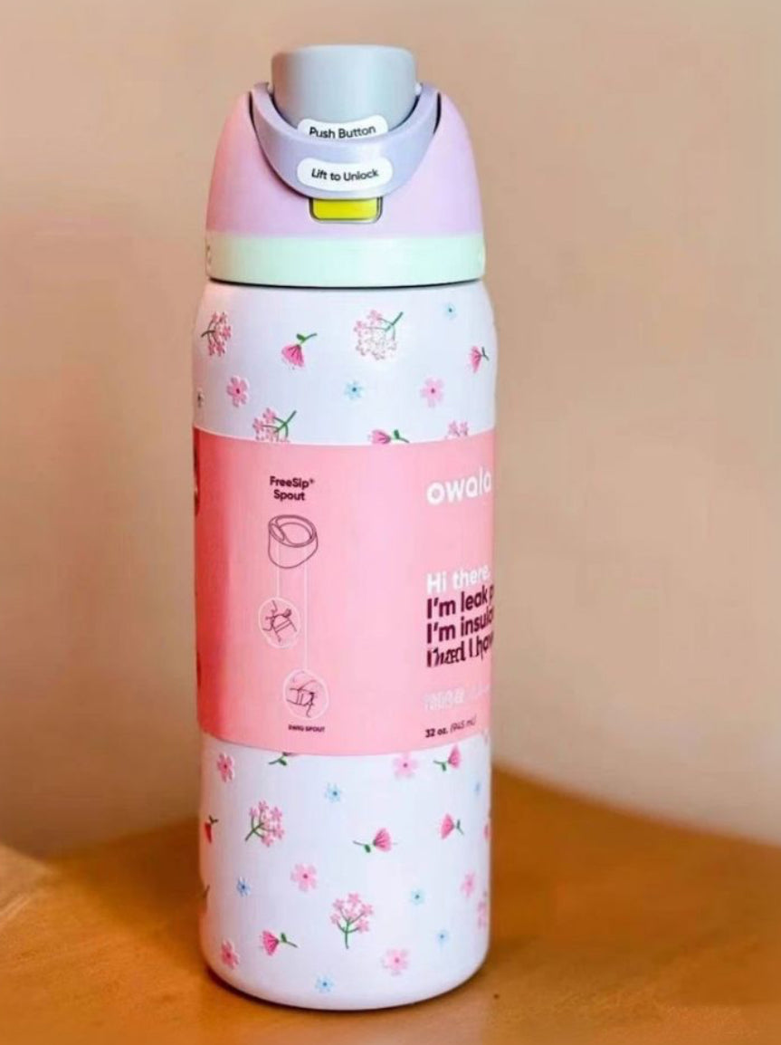 Owala FreeSip insulated 32oz Cherry blossom sport water bottle